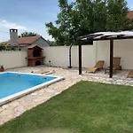 Semesterbostad In With Private Pool *