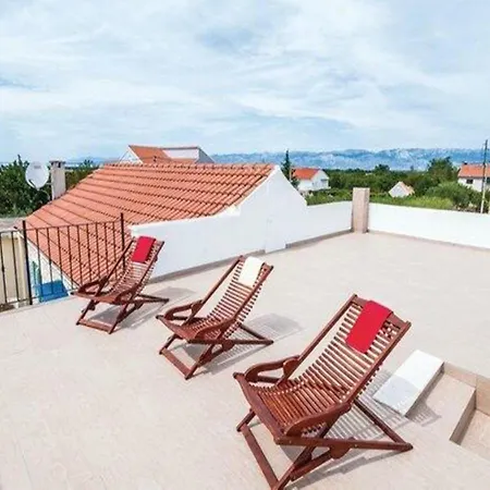 Attractive In With Private Swimming Pool Casa de Férias Zadar