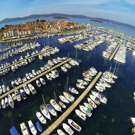 度假居 In With Private Pool *