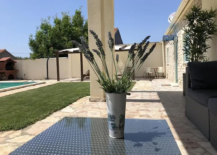 In With Private Pool * 자다르
